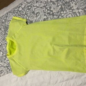 Bright Yellow patterned lululemon swiftly tech